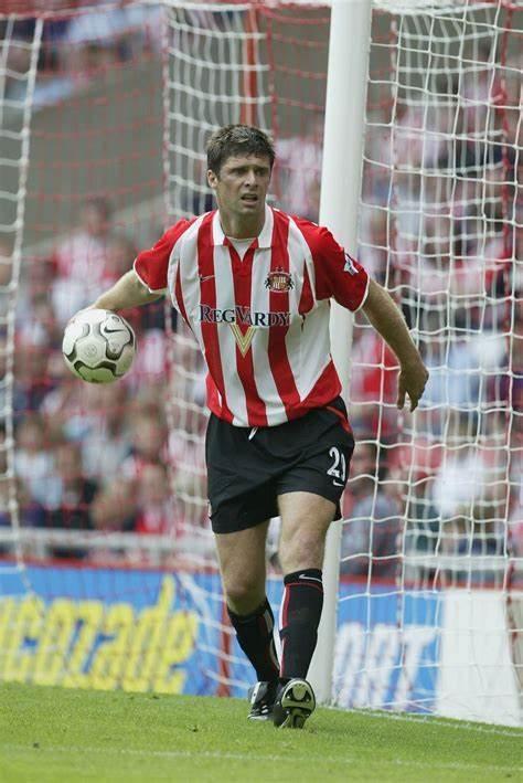 女王授勋贝克汉姆,第一任球王贝利