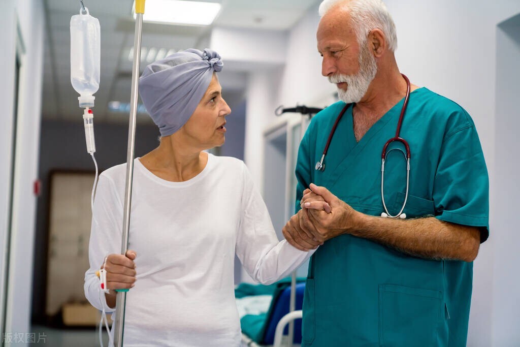 80岁老人肺癌早期治愈率有多少,老年人得肺癌发展很慢吗