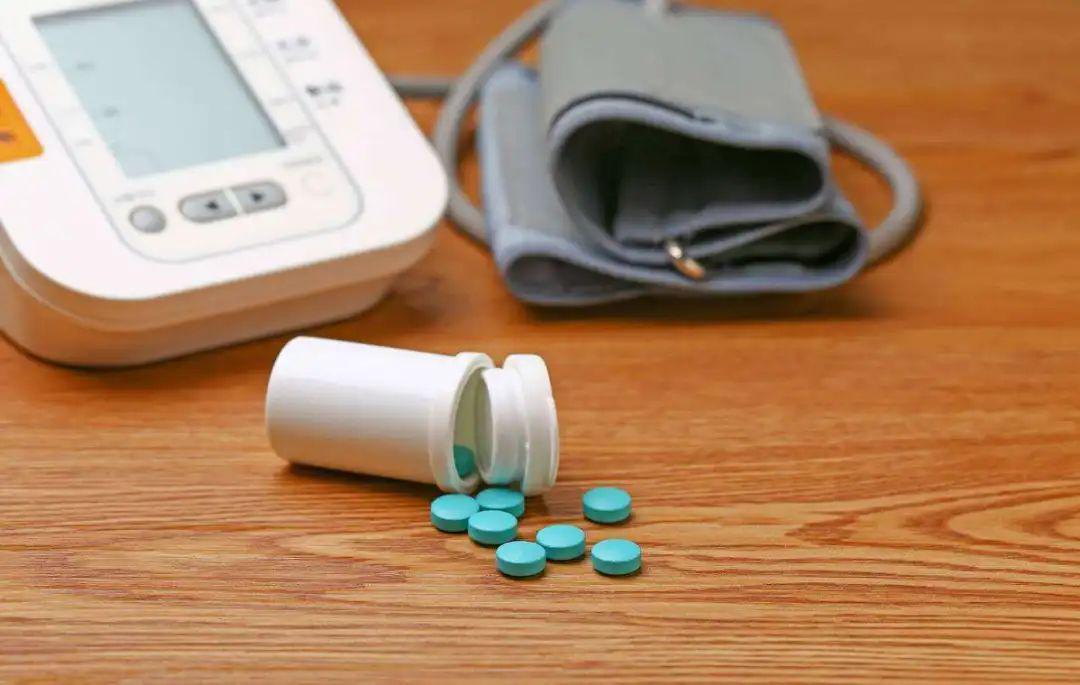 高血压诊断标准下调是真的吗,高血压新诊断标准如何下调
