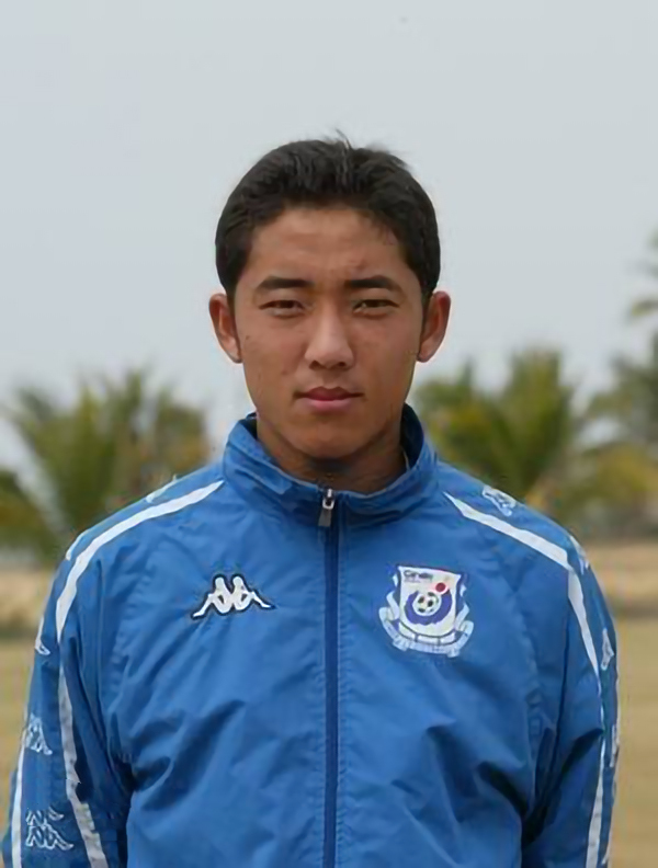 哪些年轻名人因新冠而死,2022年逝去的14位名人