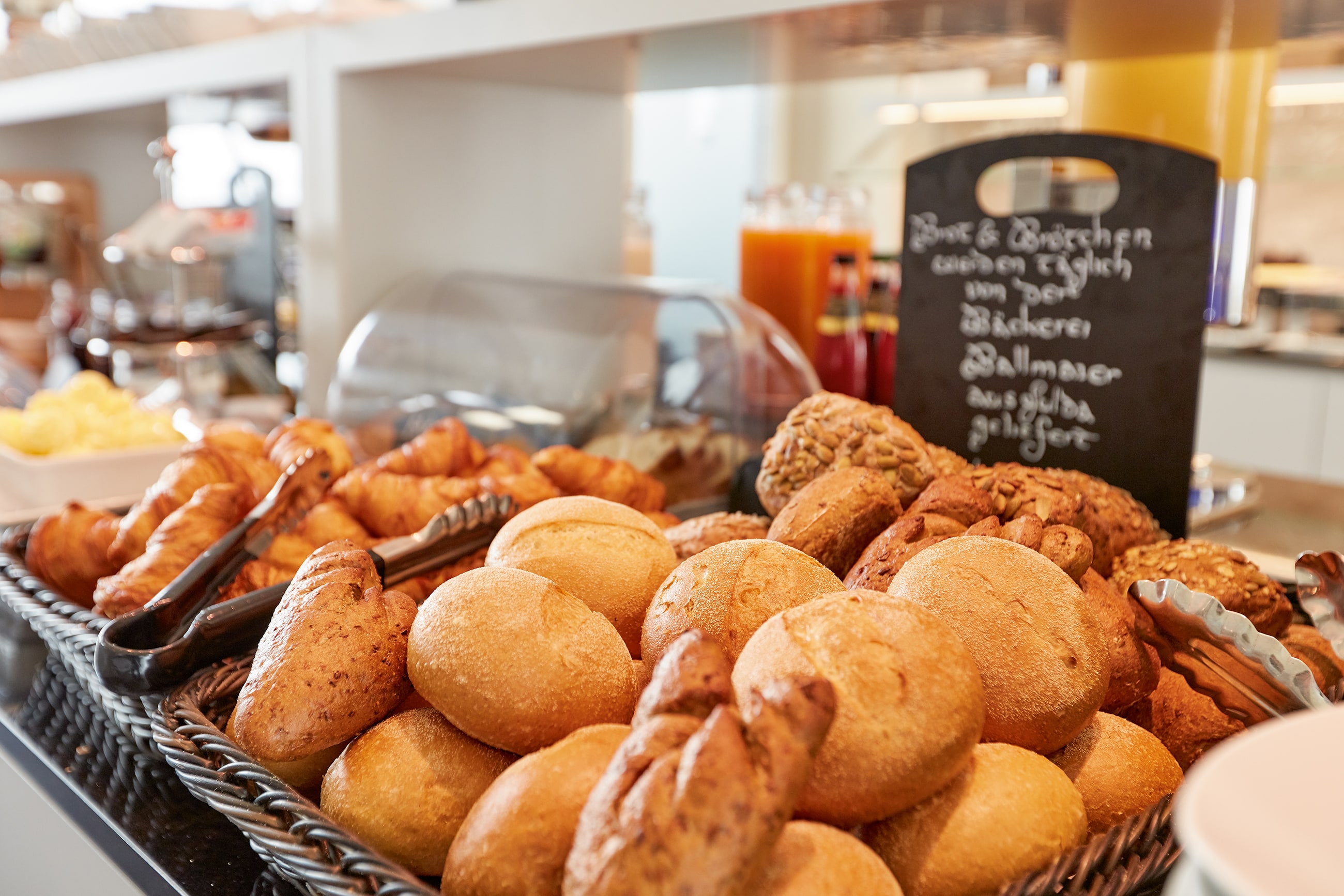 德国酸菜和中国酸菜有什么不同,德国香肠火腿和酸菜