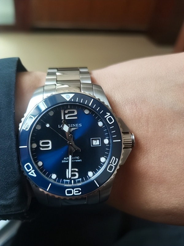 浪琴康卡斯和雷达,19年浪琴康卡斯和21年浪琴康卡斯