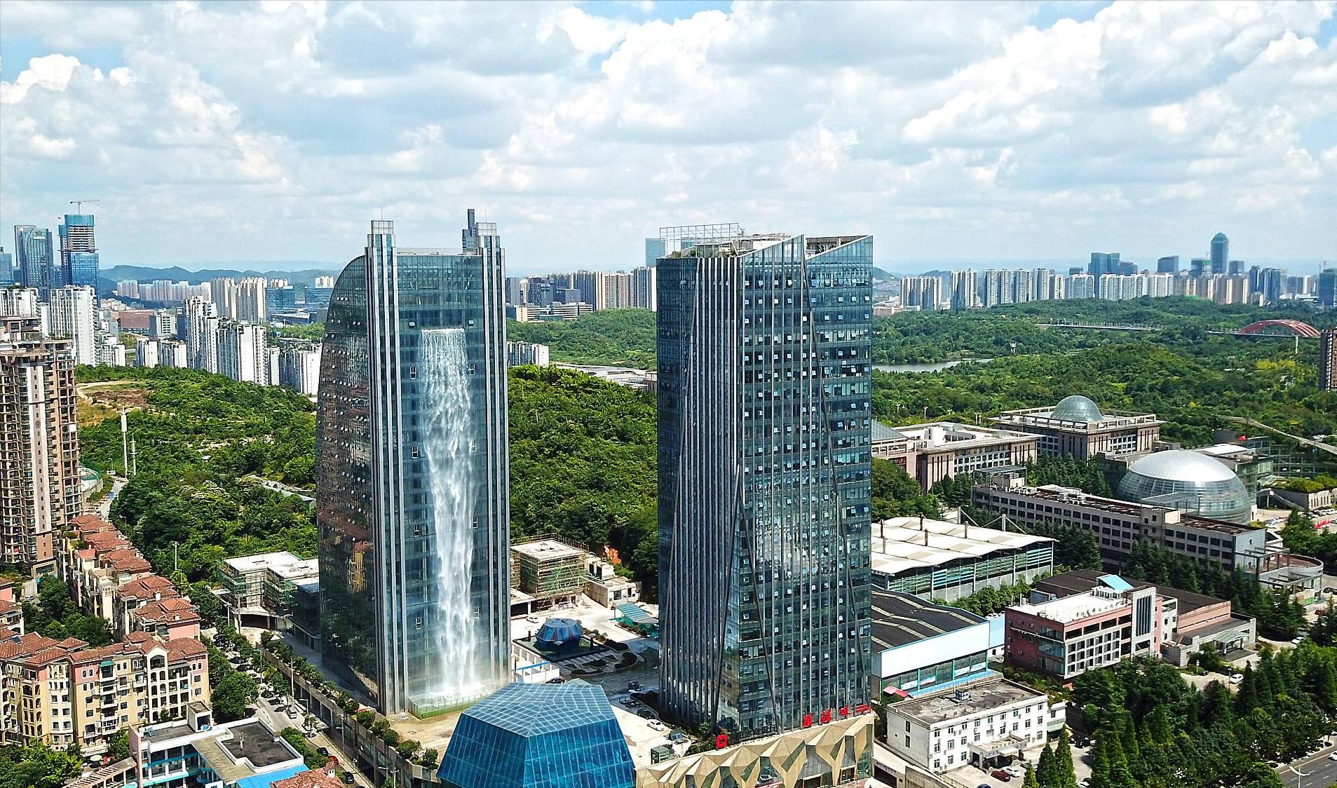 贵阳为什么会成为年轻人的香饽饽,蹲个城市