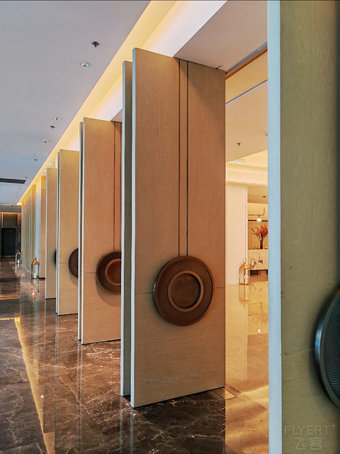 湖景套,单台盆,小浴缸,中式园林度假酒店—无锡蠡湖万豪