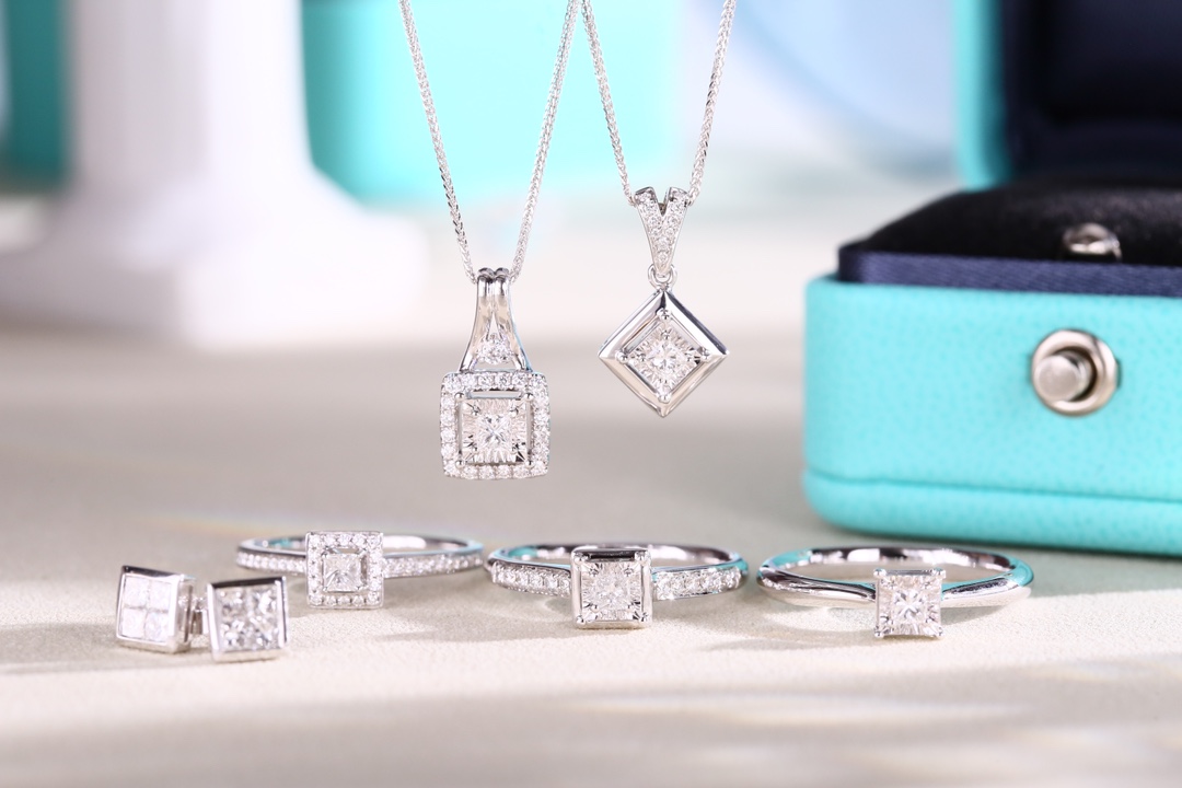 教你三个挑选钻戒的小妙招,挑选钻戒的省钱技巧有哪些呢