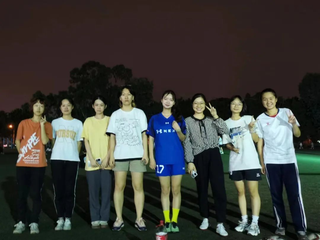 瓒崇悆濂冲姝︽眽,骞垮窞浣撹偛瀛﹂櫌瓒崇悆濂冲