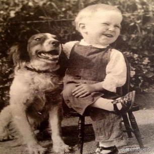 *光脱**犹太人女人衣服，集体*杀屠**，老照片再现变态的纳粹德国！