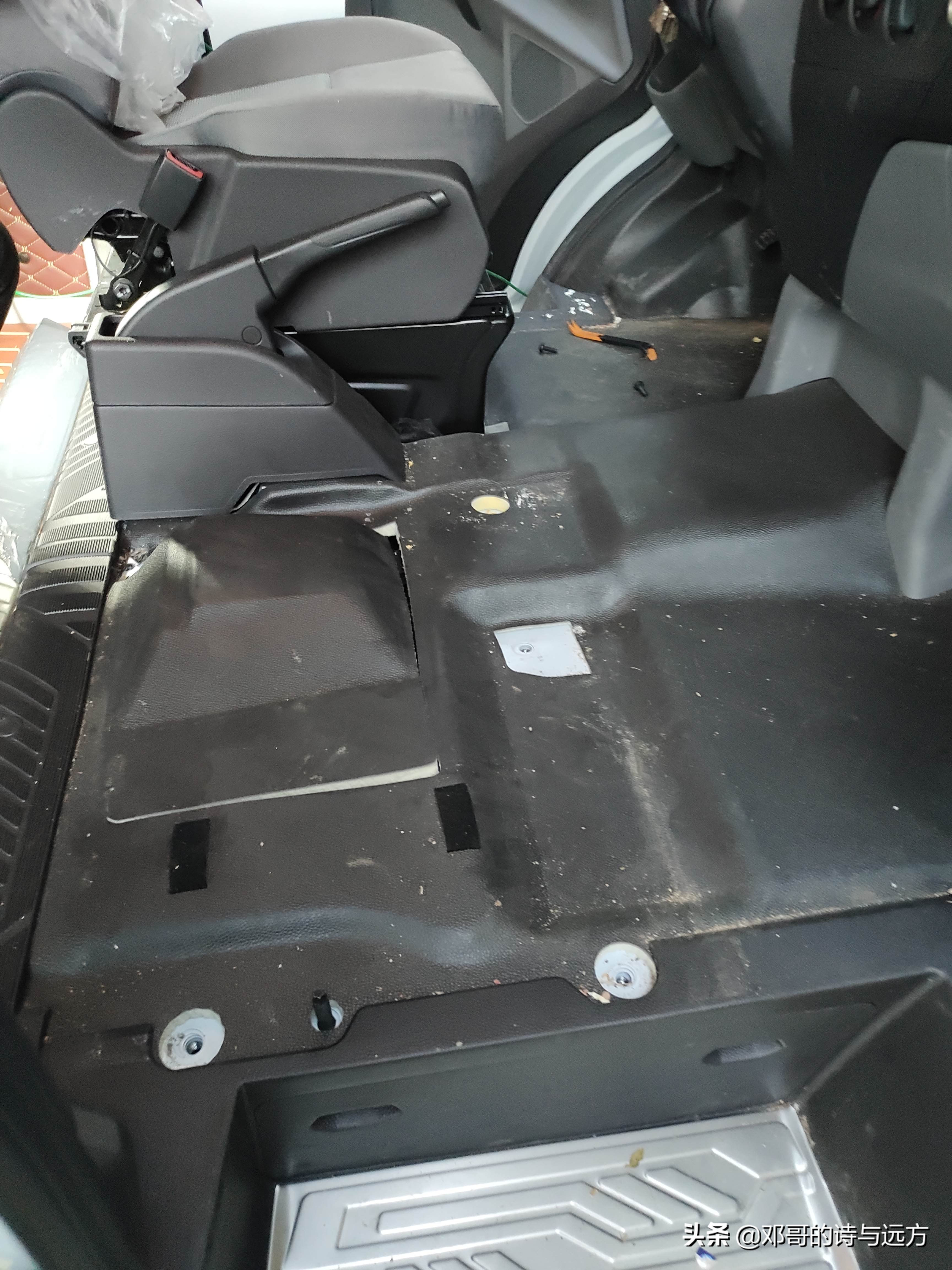 高速发动机噪音大怎样隔音,车内发动机噪音大如何做隔音