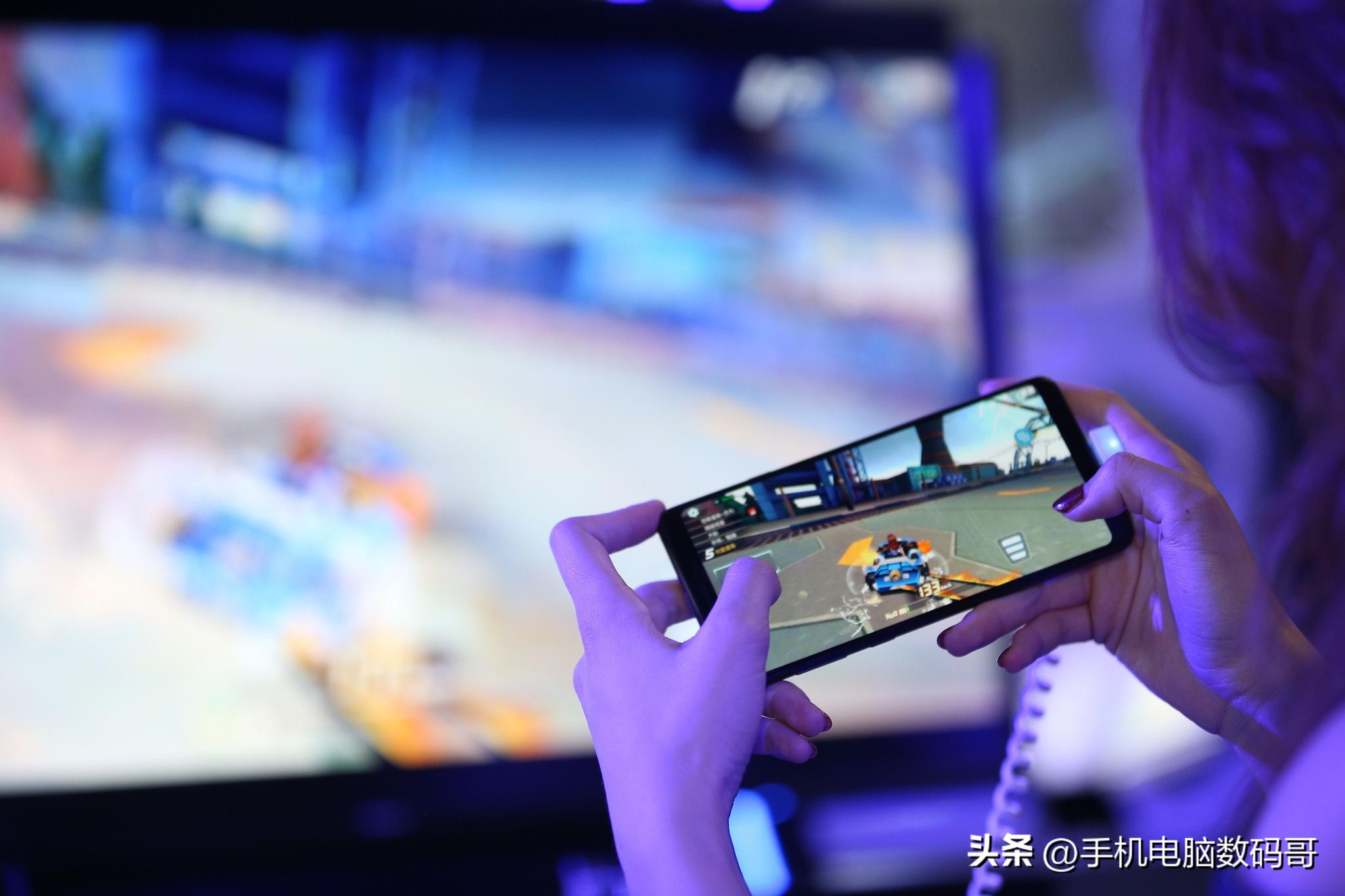 随着智能手机的功能越来越强大,智能手机的功能和使用方法说明文