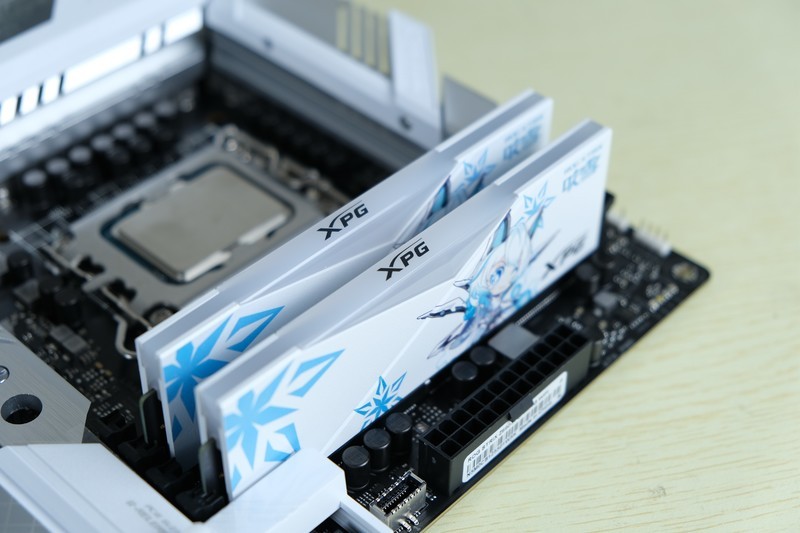 阿斯加特吹雪联名ddr5内存超频,性能最好的ddr5