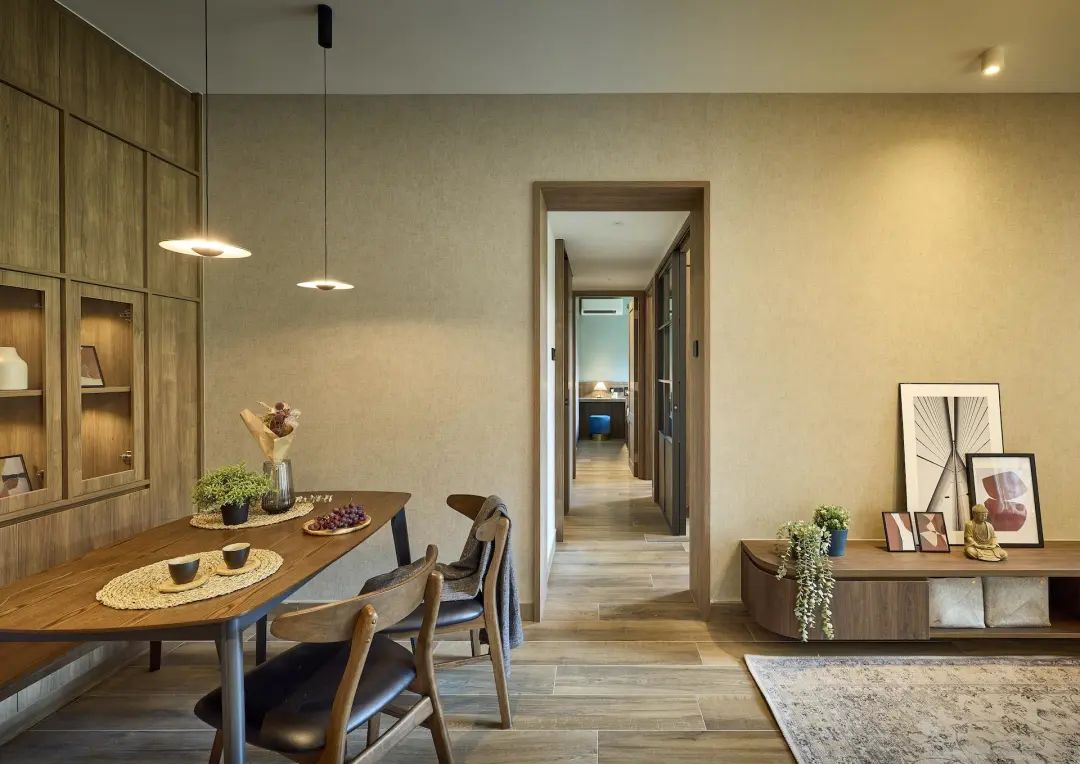 原木风好看还是高雅灰好看,深色原木风越看越耐看