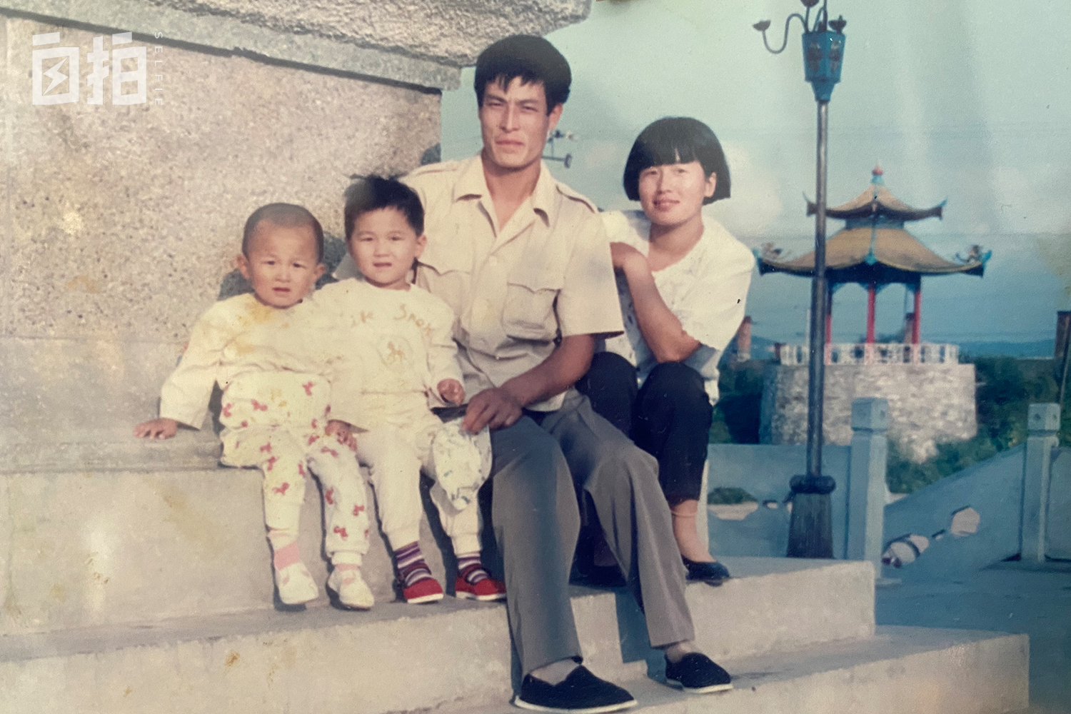 农民买彩票中1000万八个月花光,回到20年前买彩票中1200万