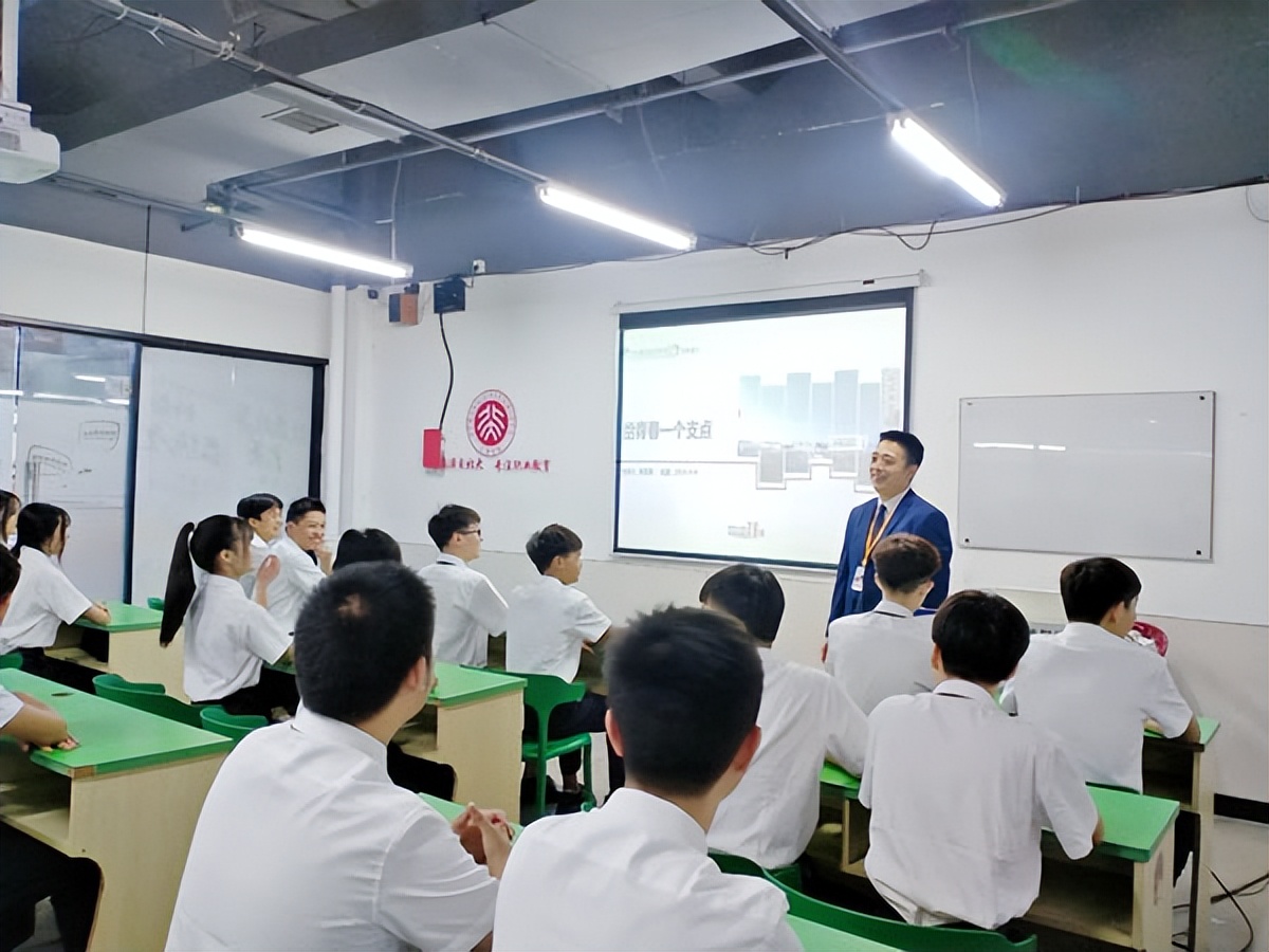 北大青鸟学什么专业简单,北大青鸟专业学什么好