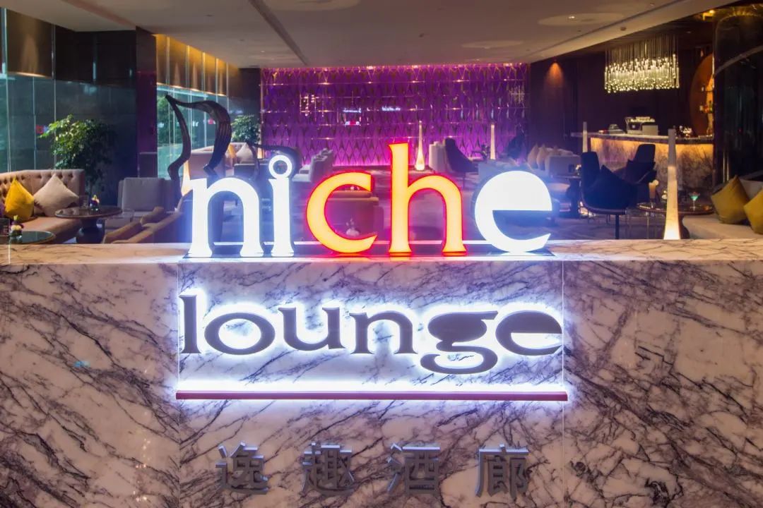 俯瞰鼓浪屿的全景尽收眼底,发现这里