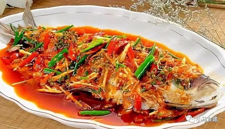 夏季必备菜品鱼肉鲜美回味无穷,家常鱼最好吃的做法川味