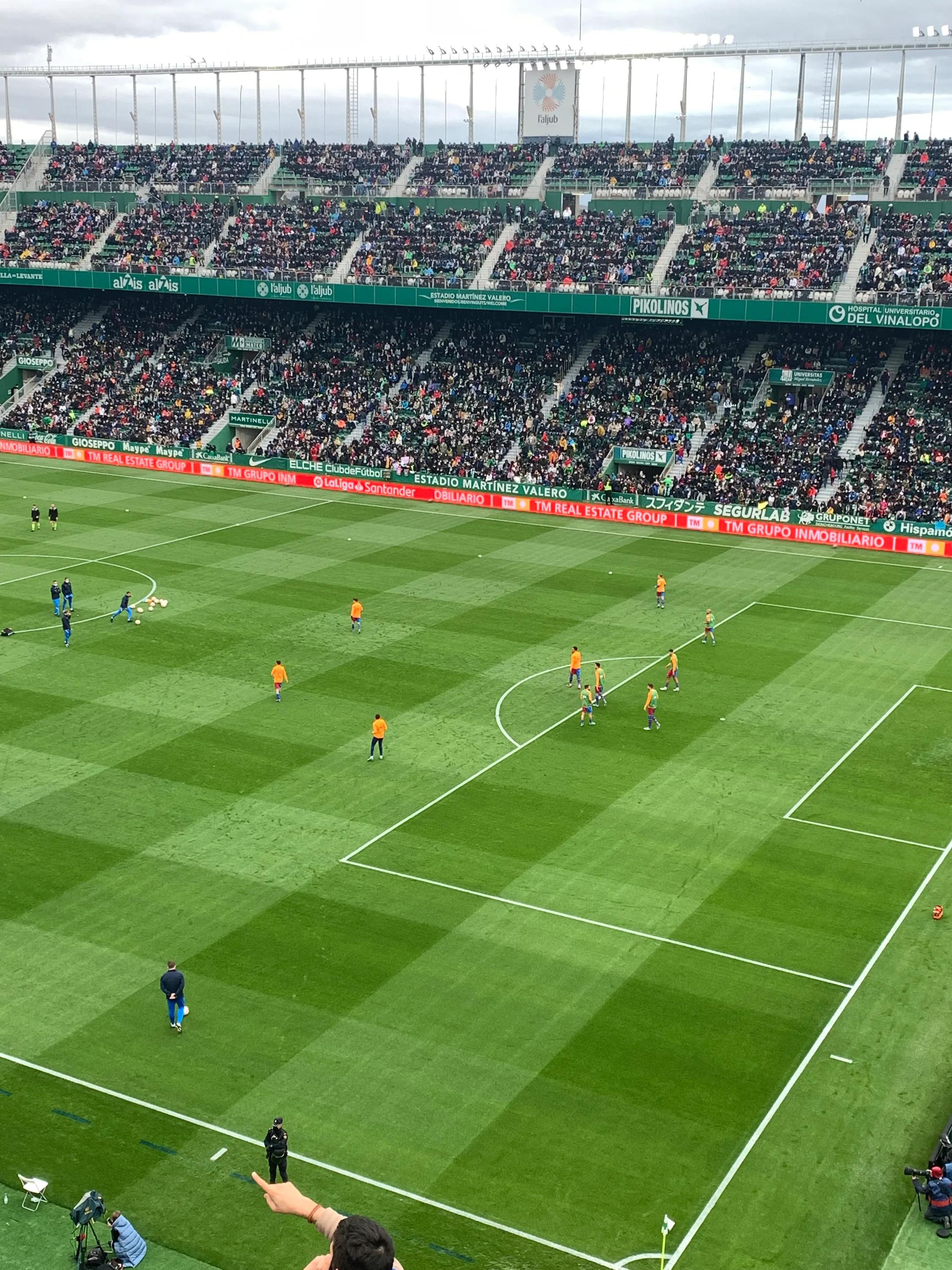 埃尔切对巴萨首发,西甲巴萨2-1埃尔切费兰破门