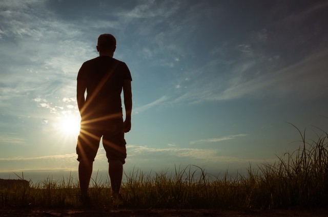 小伙买凶宅赔了50万,男子157万买下凶宅链家回购