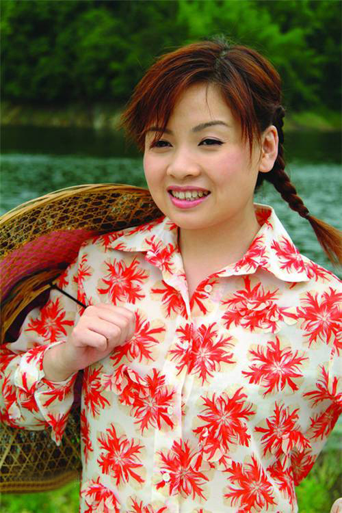 当年李琼为何爆红,歌星李琼是哪一年出生的