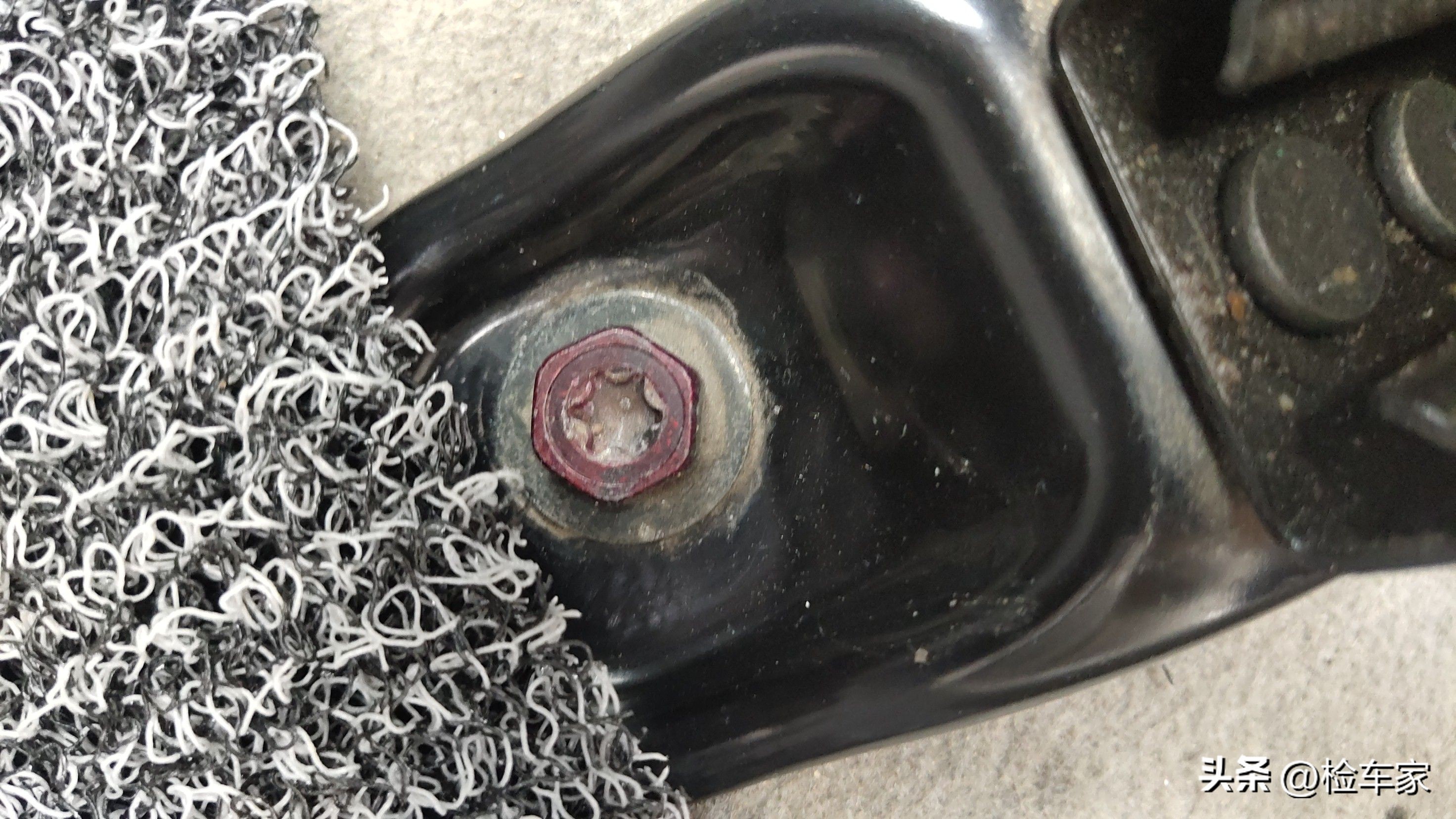 8年只开了不到2万公里的车能买不,8年才2万公里的车需要换轮胎吗