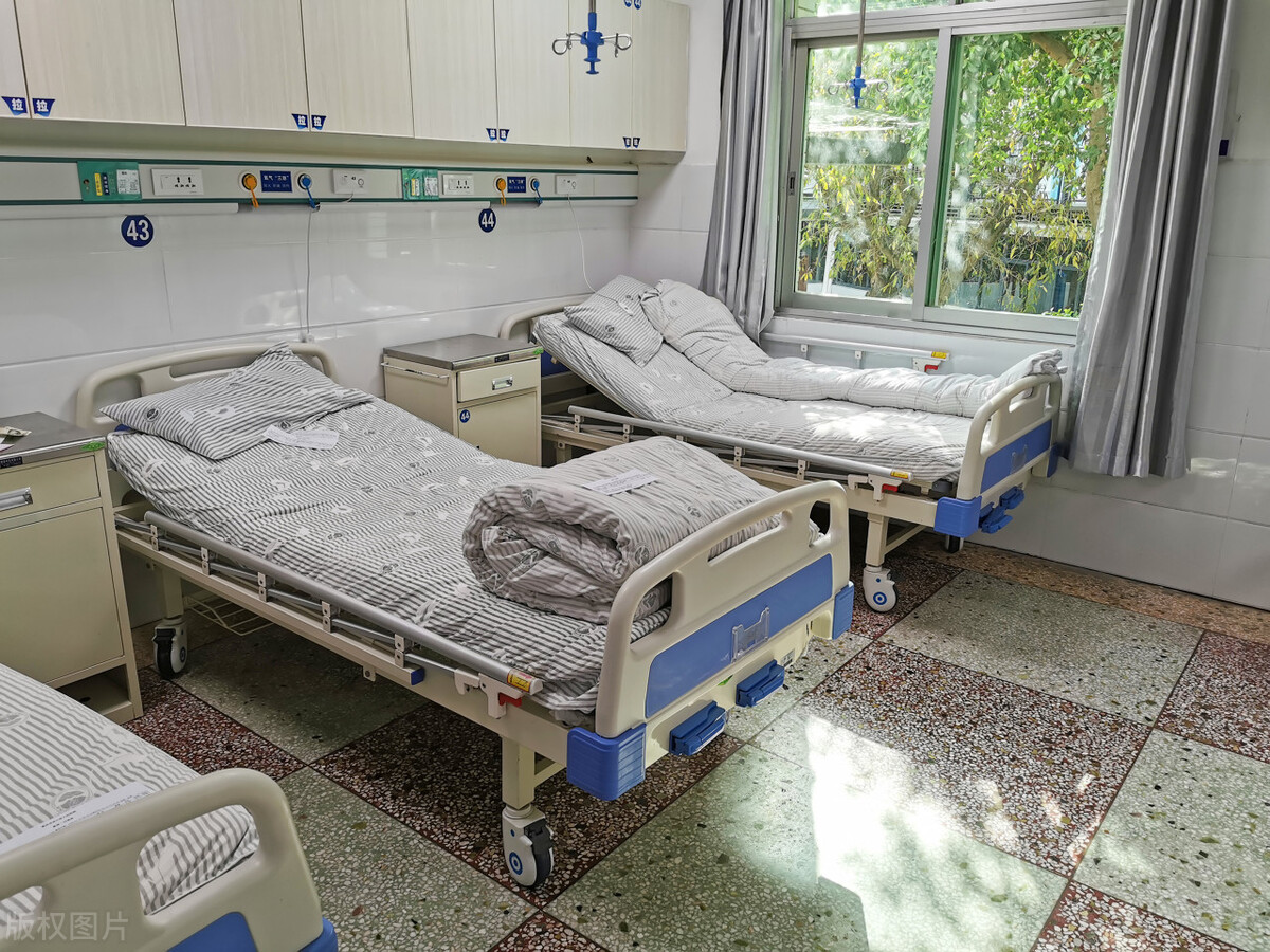 通过一台给9岁女孩的手术，我看清了什么是真正的穷