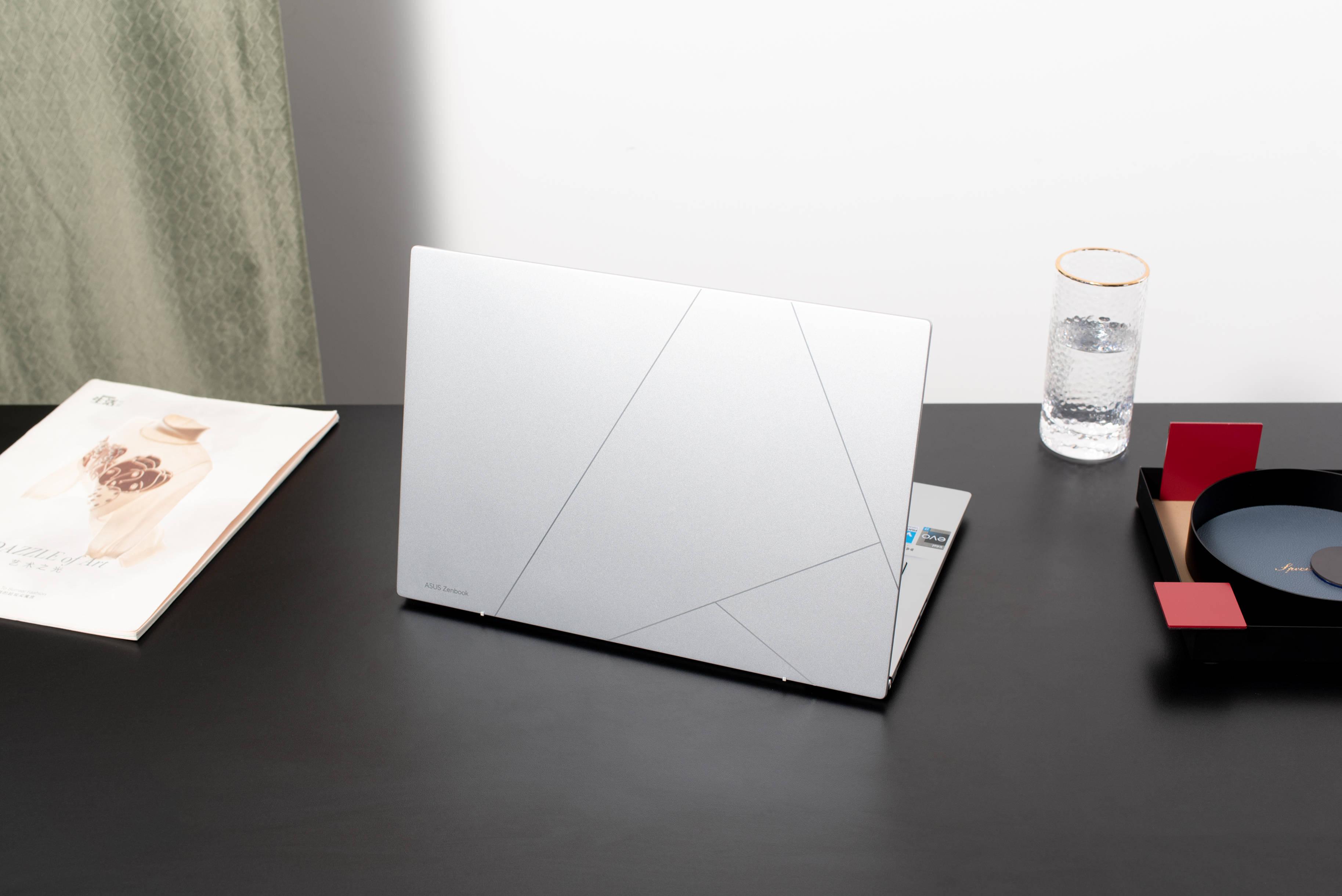 新手入门笔记本电脑推荐游戏本,轻薄本和游戏本哪个更适合大学生