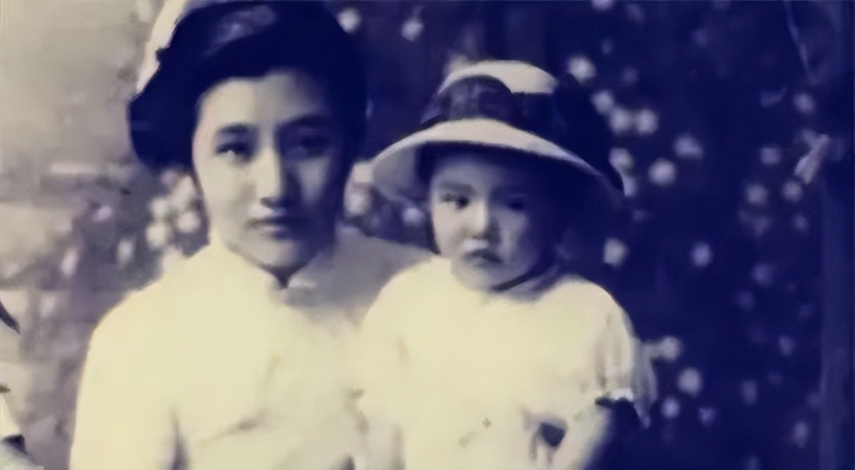 她是陈独秀最宠爱的孩子，不听劝告遭骗婚，晚年还被儿子卷走财产