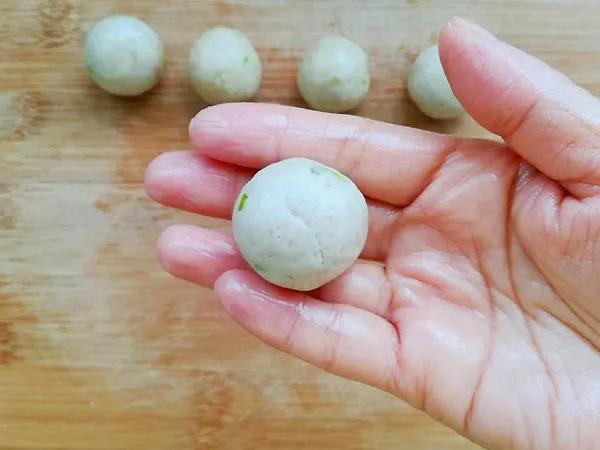 冬季手脚冰凉喝什么暖身,畏寒怕冷手脚冰凉吃什么调理好