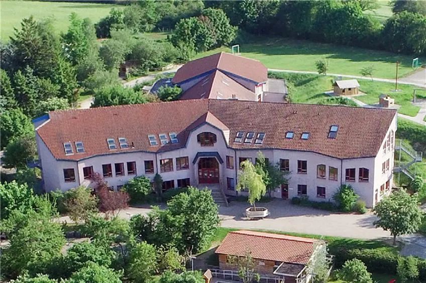 和朋友聊完我对华德福的看法，我被拉黑了……