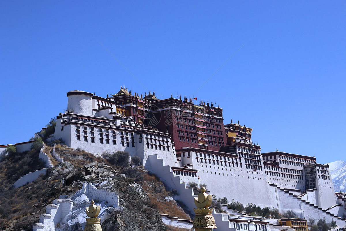世界屋脊拉萨,布达拉宫被誉为世界屋脊的明珠