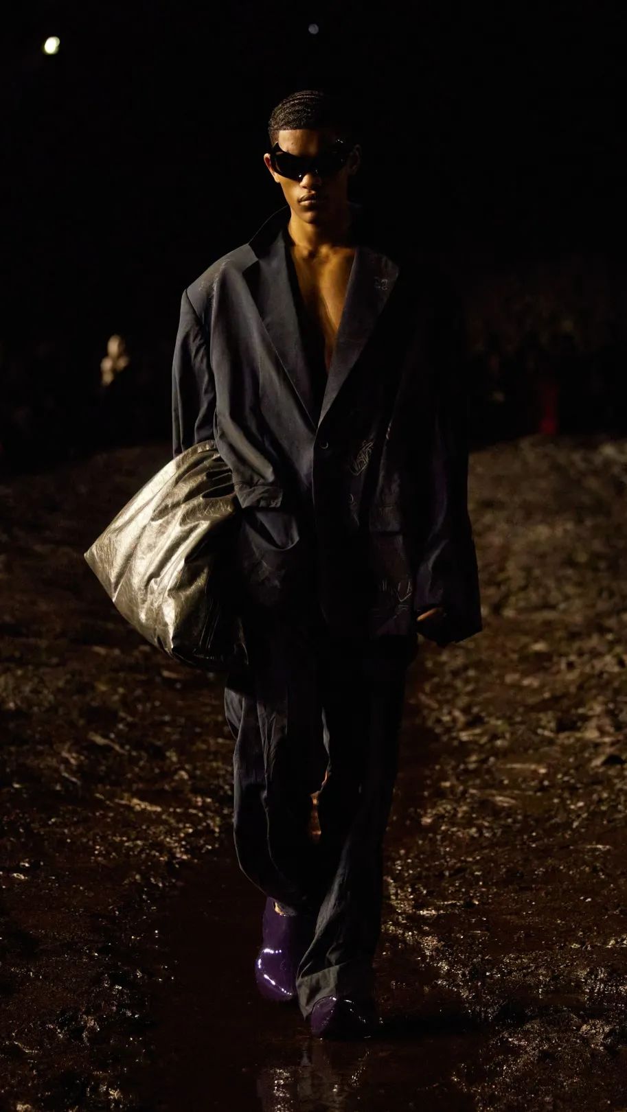 balenciaga泥土秀,balenciaga秀