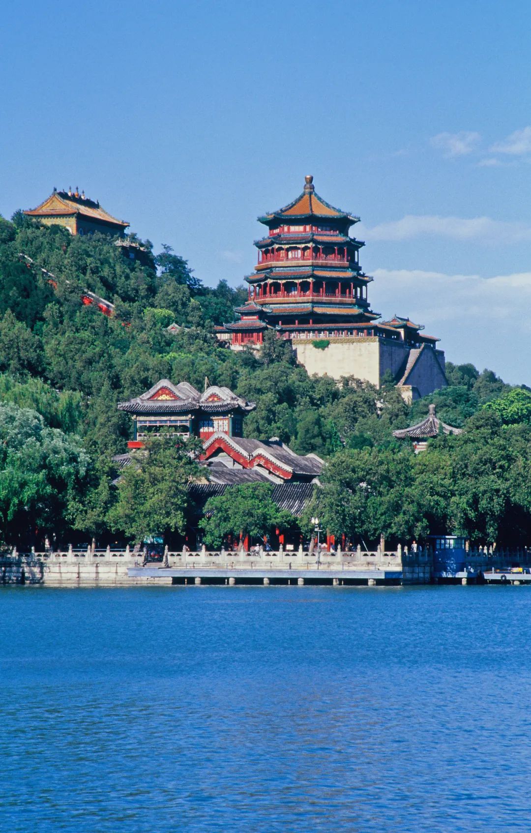 韪忓鍘嗗彶鏂囧寲鍚嶅煄,韪忓鍖椾含绾㈣壊鍗拌