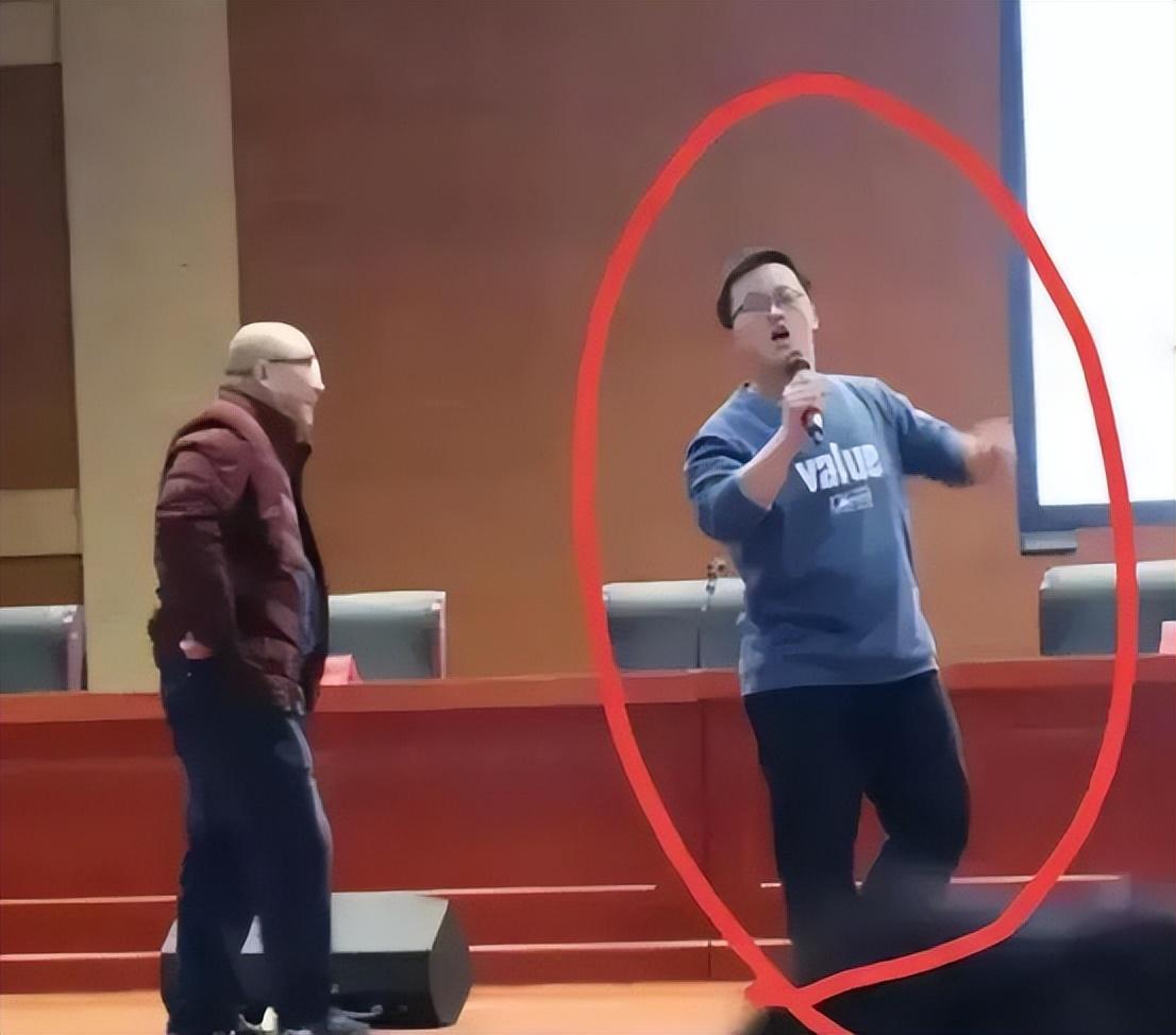 抢话筒的蒋同学、誓师振奋人心的女孩，成绩出来后究竟打了谁的脸