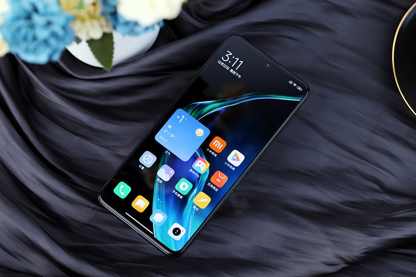 买手机建议“一步到位”：目前这5款手机很优秀，用三五年无压力