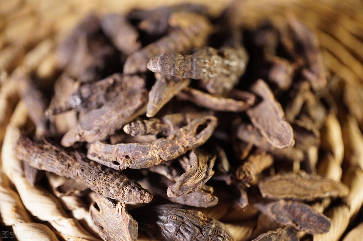 *疮痤**不退，月经不规律，身材丰满，警惕多囊，“此方”来帮你