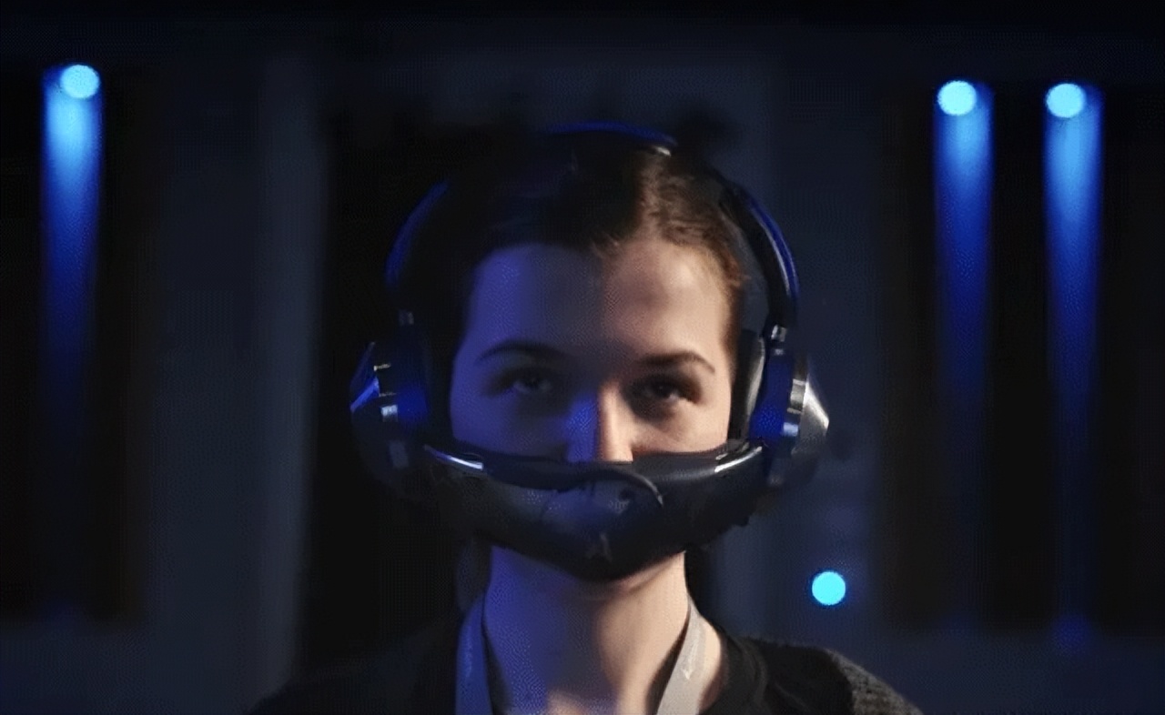 戴森首创面罩耳机,戴森又出神器