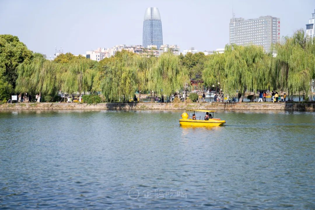 辣到落泪也舍不得停嘴的宝藏城市，不是长沙成都重庆