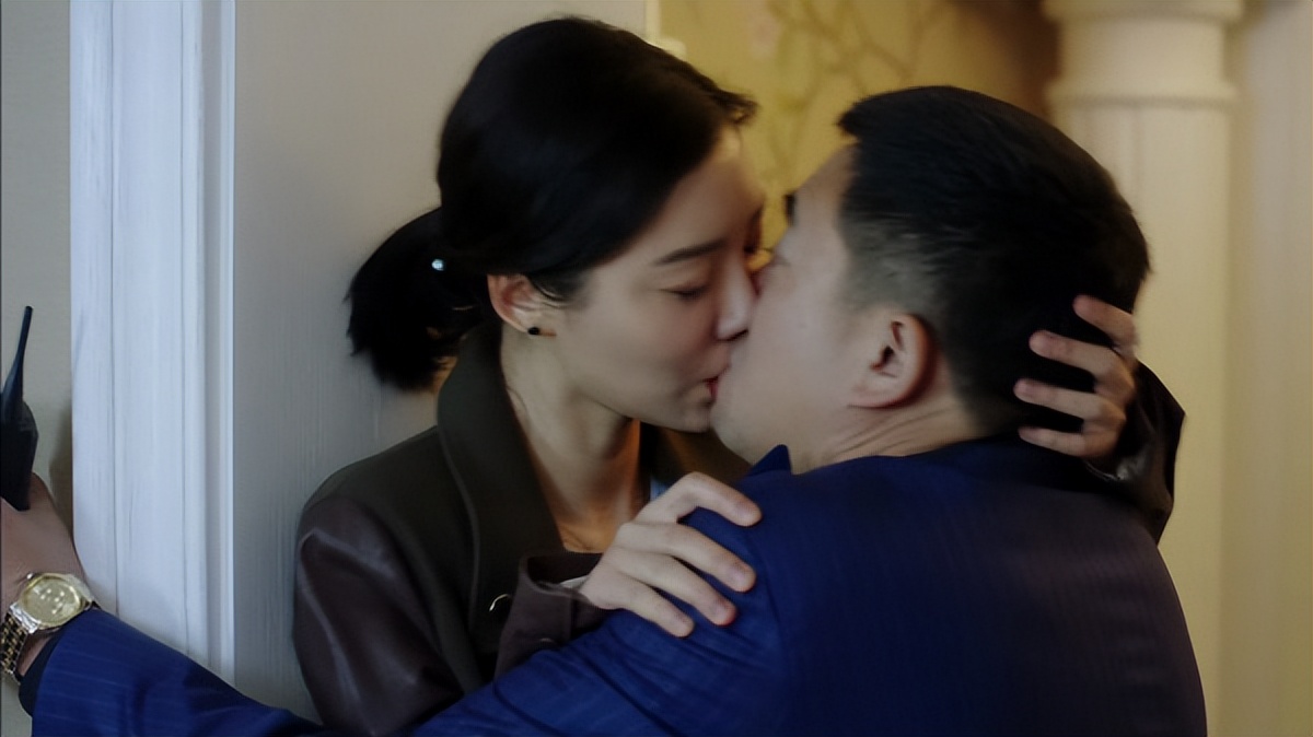 中老年演员吻戏,盘点中老年演员的吻戏