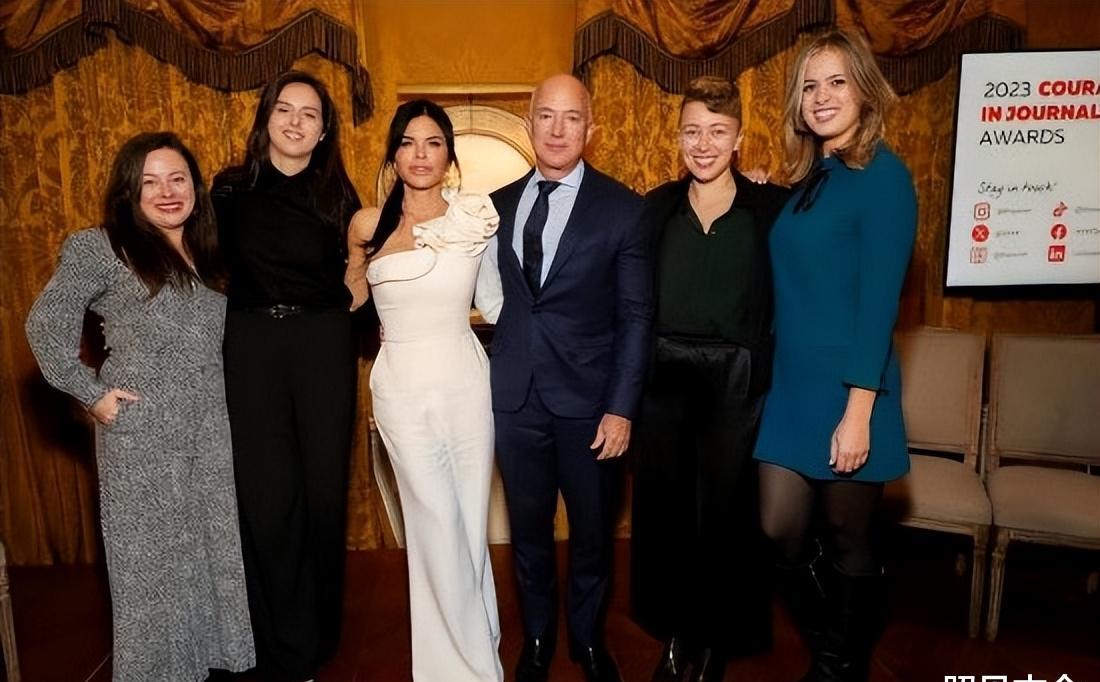 桑切斯和贝索斯的关系,桑切斯带给贝佐斯的情绪价值