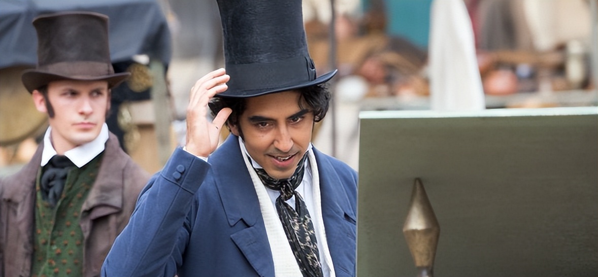 乔是一个孤独而迷茫的机器人，他开启了一段寻找自己的目标的路程