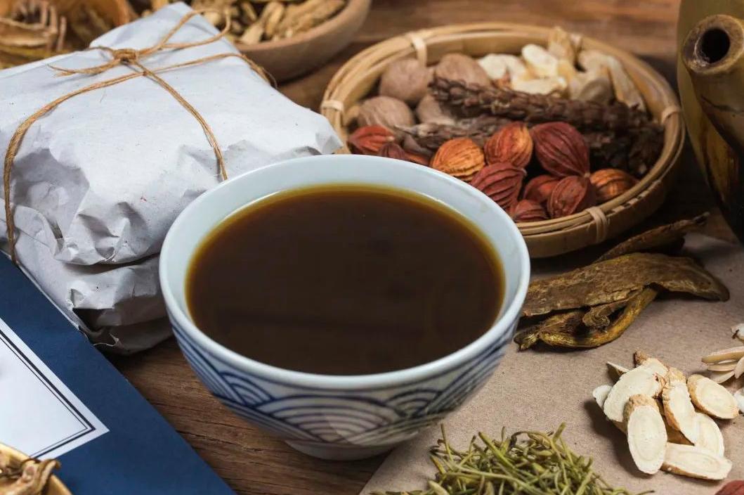 慢性肾炎尿蛋白怎么消除,中医治慢性肾炎水肿蛋白尿