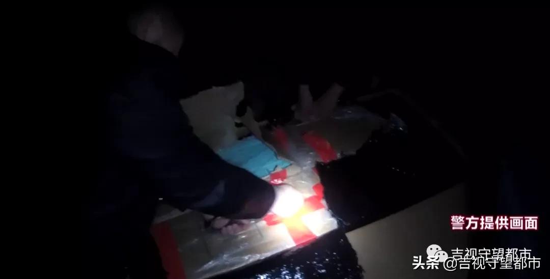 卖假烟团伙作案,有烟证贩卖真香烟被抓