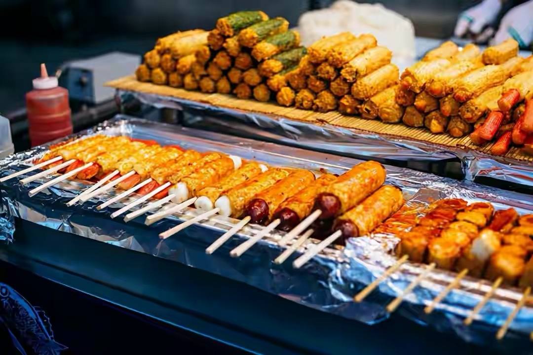 他靠小龙虾如何资产过千万,从卖小龙虾变成千亿首富