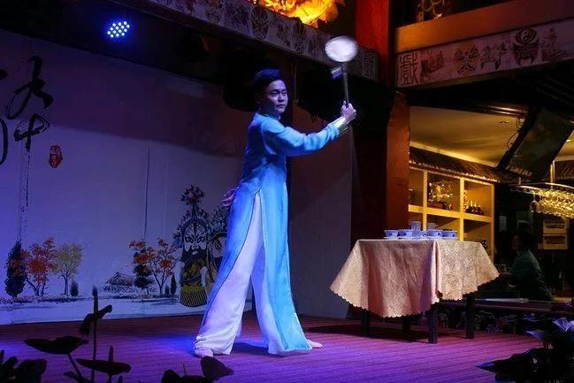 成都美食一条街排行榜成华区,成都美食宽窄巷子店