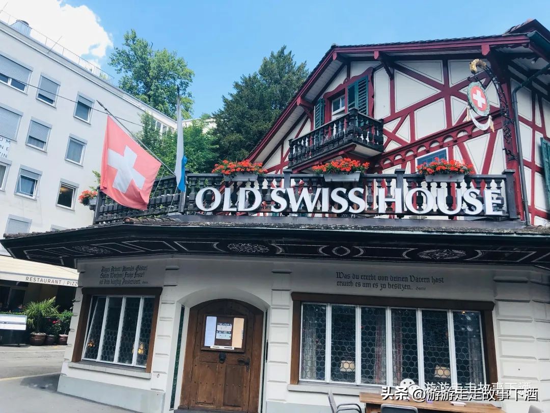 欧洲瑞士旅游线路,卢塞恩金色山口观光火车