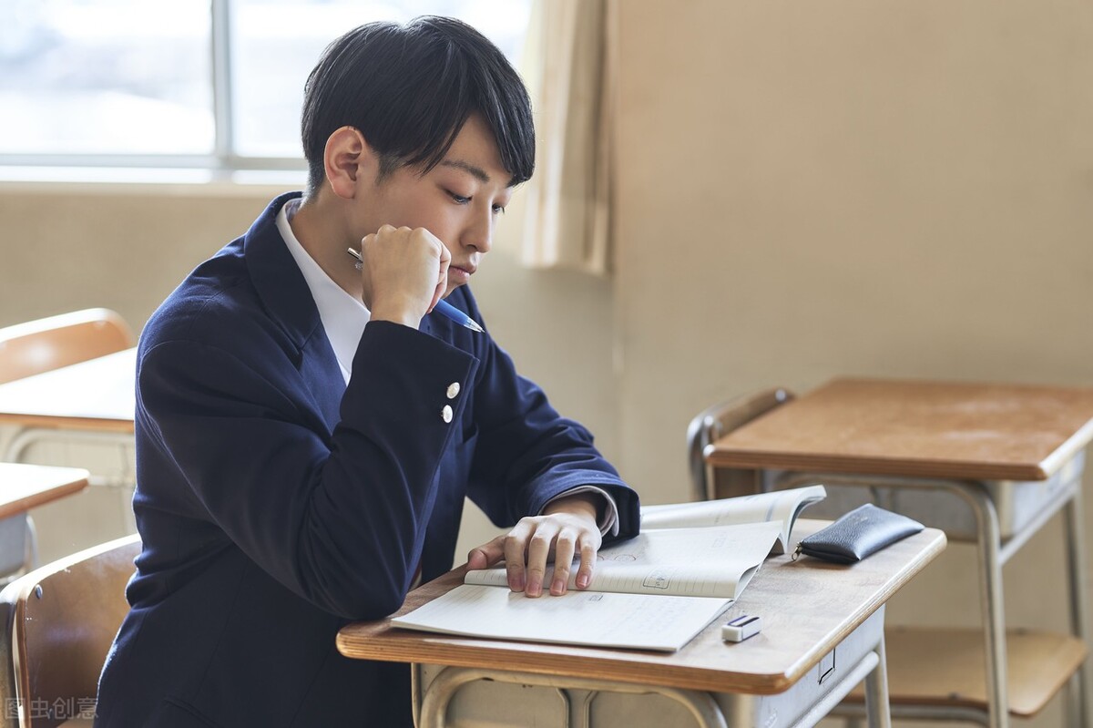 高三瓶颈期出现在什么阶段,高三遇到瓶颈期成绩下跌怎么办