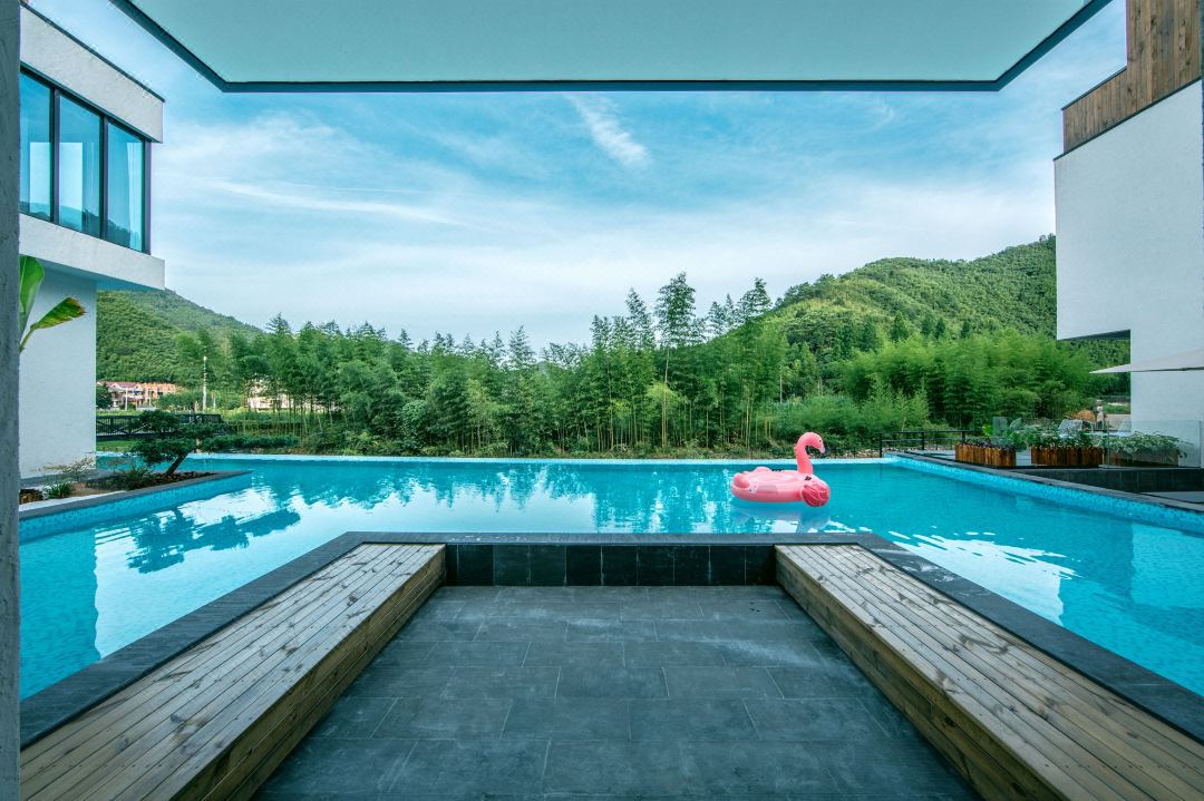 遇间播报|莫干山必睡六大美宿！看山看水看云看日出，优哉游哉~