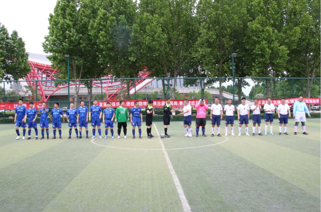 聊城足球队夺冠,足球队获得冠军喜报图文