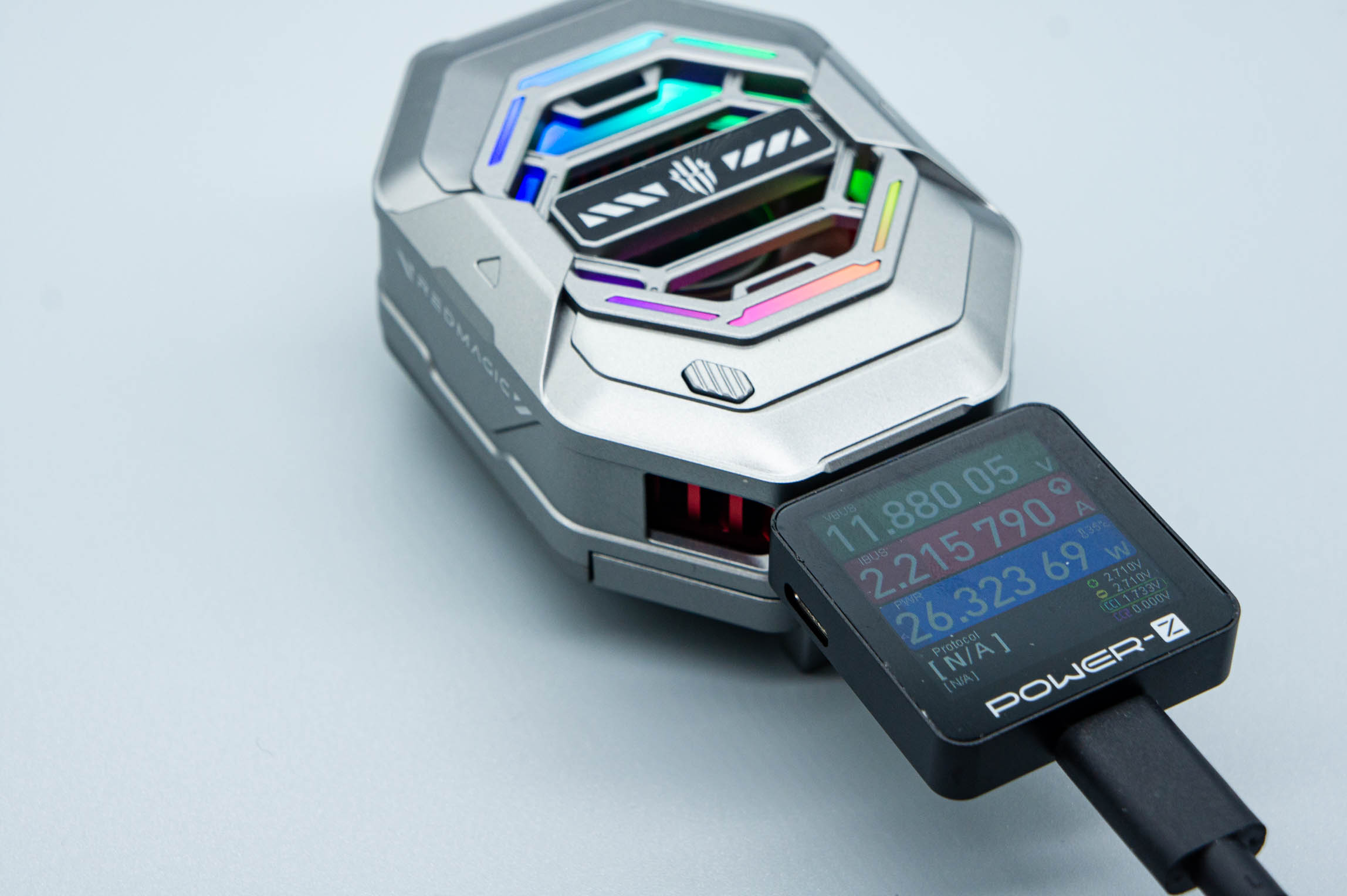 手机游戏散热背夹测评,游戏手机配散热背夹极限测试