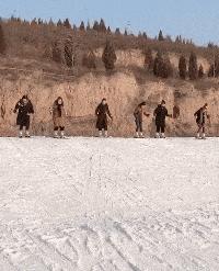 涔濅釜鍔ㄤ綔濮垮娍鎽嗘媿,涔濅釜鎵嬪娍鍔ㄤ綔