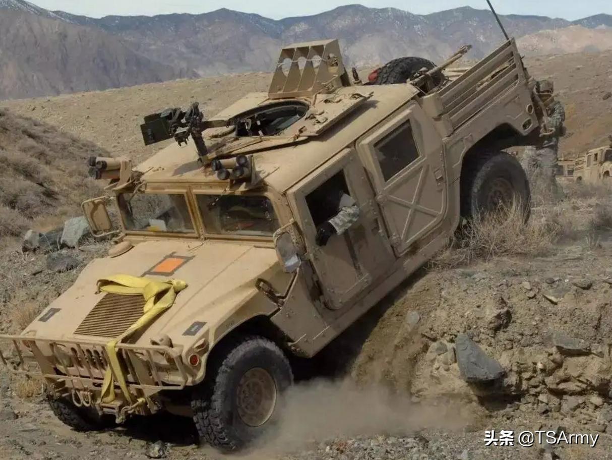 中国军用大型豪华车,中国最新式的军用汽车